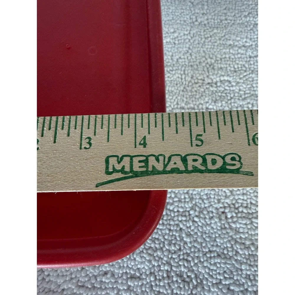 Rubbermaid Food‎ Storage Container Red Lid Rectangle 2.5L Made in USA
